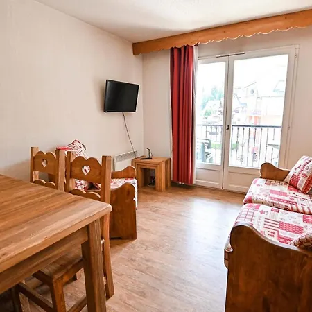 Flat In With Swimming Pool Appartement *