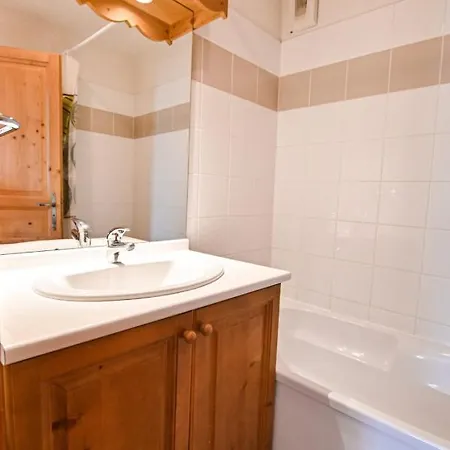 Flat In With Swimming Pool Appartement Saint-Gervais-les-Bains